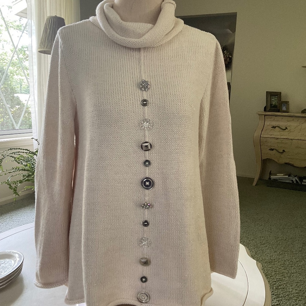 PURE off-white sweater, size M